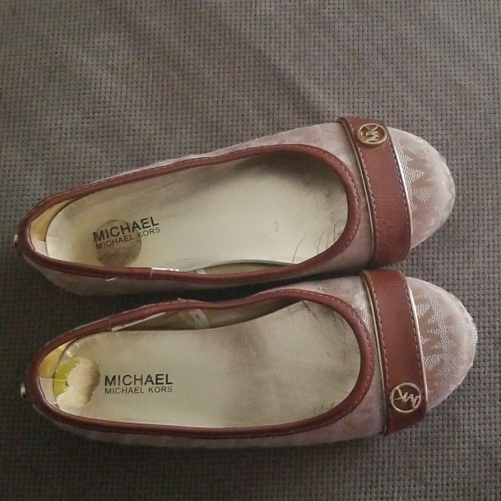 Girls used shoes